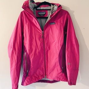 PATAGONIA womens rain jacket